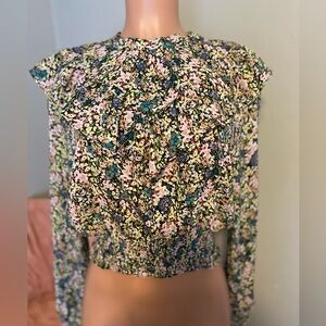 Wild Fable flower pattern woman blouse, size large.